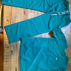 Figs scrub set XS green